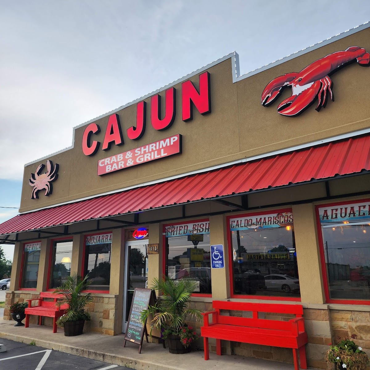 Cajun Crabs & Shrimp Bar & Grill